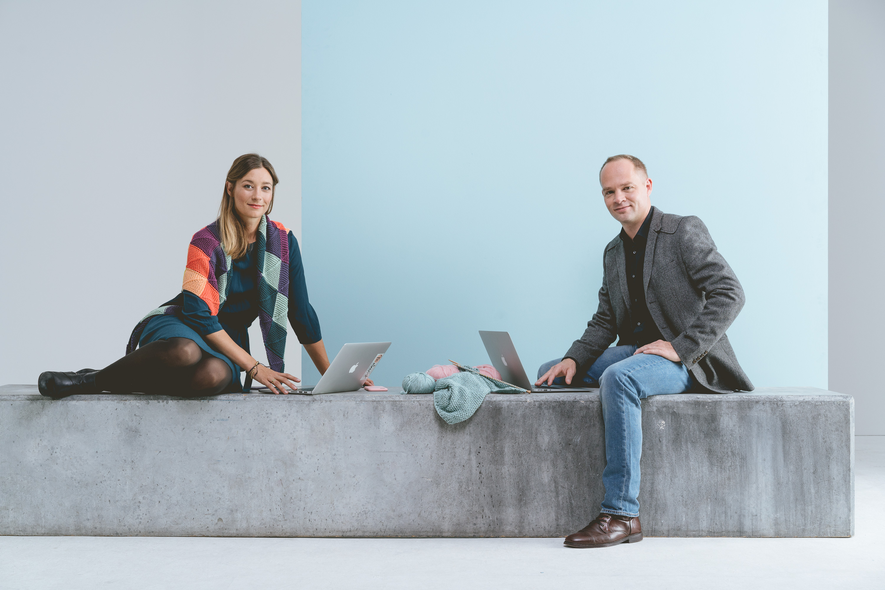 Portrait Startupgründer Amber Riedl und Axel Heinz